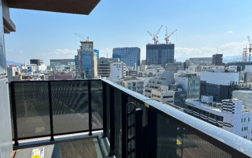 Rare 2 bedroom quasi new building in Fukuoka Tenjin for sale (4)