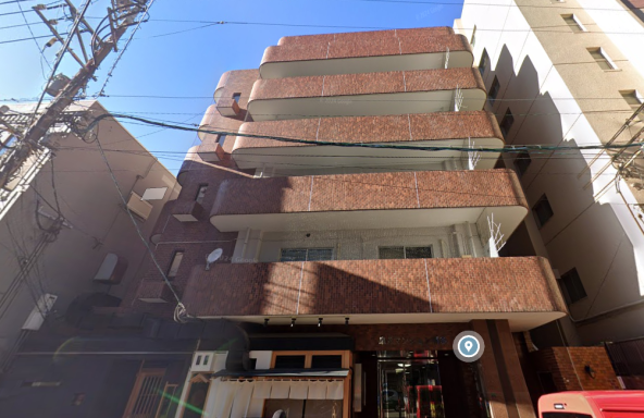 Apartment for sale in front of hakata station, fukuoka, just 6 minutes away (1)