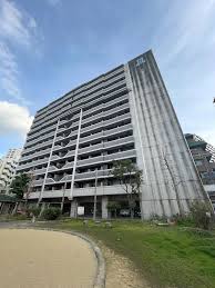 Apartment for sale with tenancy agreement near ohori park station in fukuoka, yielding a net return of 5.28% (3)