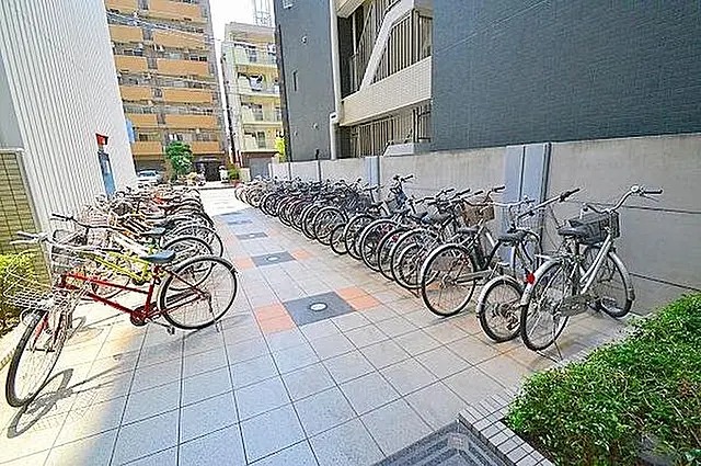 Investment apartment with tenancy agreement for sale, 4 minutes from shin osaka station (1)