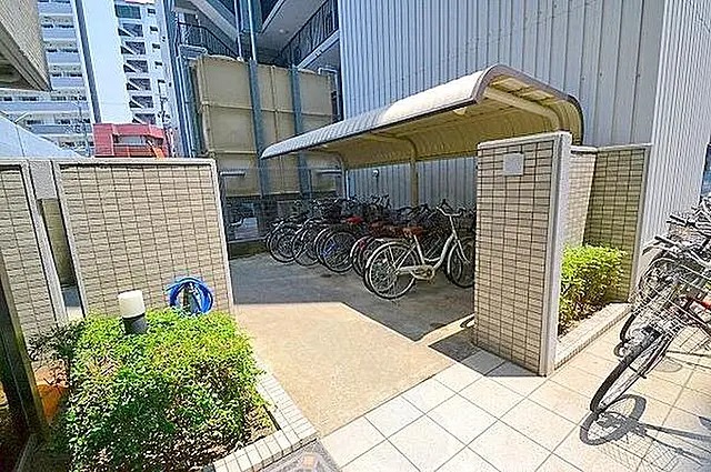 Investment apartment with tenancy agreement for sale, 4 minutes from shin osaka station (2)