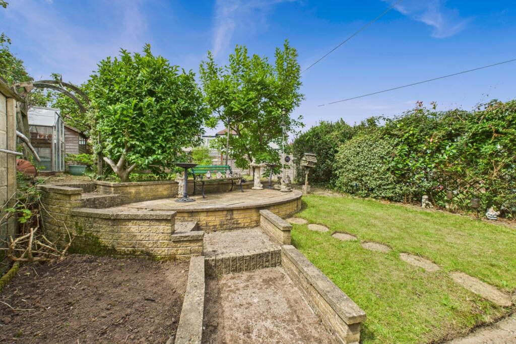 Sheffield s8 two bedroom semi detached house (14)