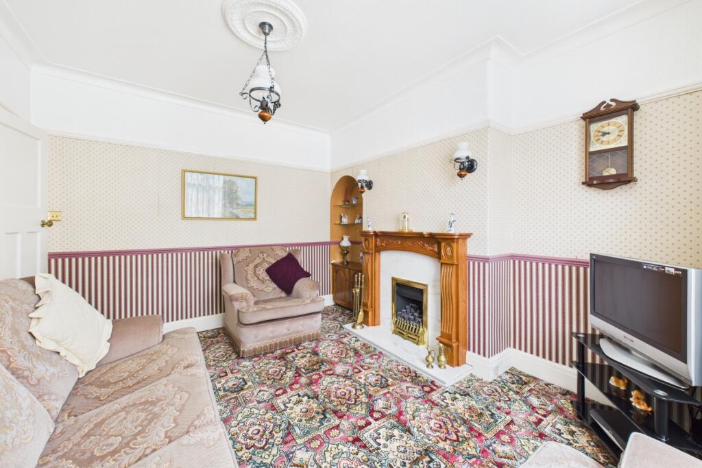 Sheffield s8 two bedroom semi detached house (4)