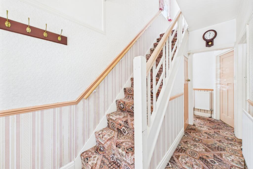 Sheffield s8 two bedroom semi detached house (9)
