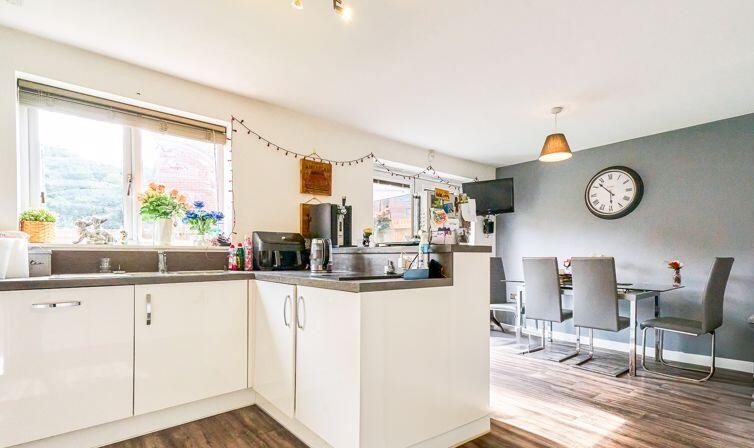 St. helens three bedroom semi detached house for sale with renovations (2)