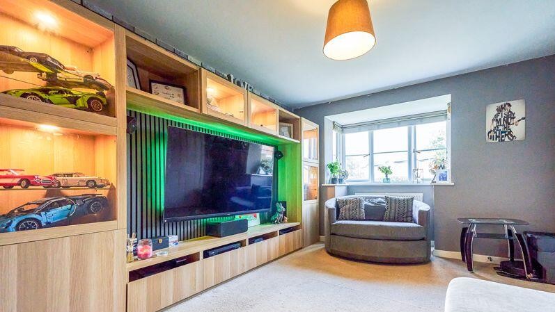 St. helens three bedroom semi detached house for sale with renovations (4)