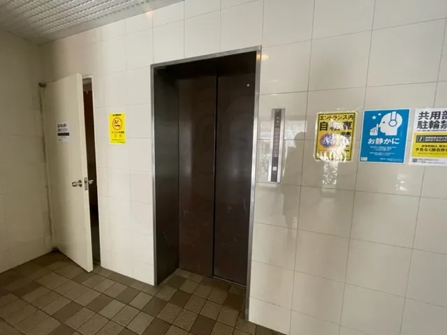 0256893f51079e7b9d92411d9fb21c58