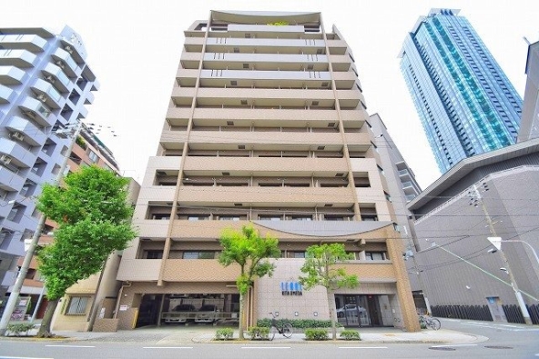 Apartment for sale with tenancy agreement in front of fukushima station, osaka (2)