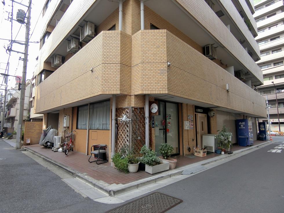 Low rise apartment with lease agreement for sale inside asakusa station, tokyo (3)