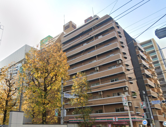 Selling a 300 square feet large unit with a lease agreement in hakata, fukuoka (1)