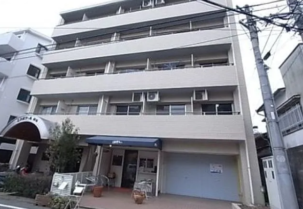 Apartment with rental contract for sale in fukuoka central district (2)