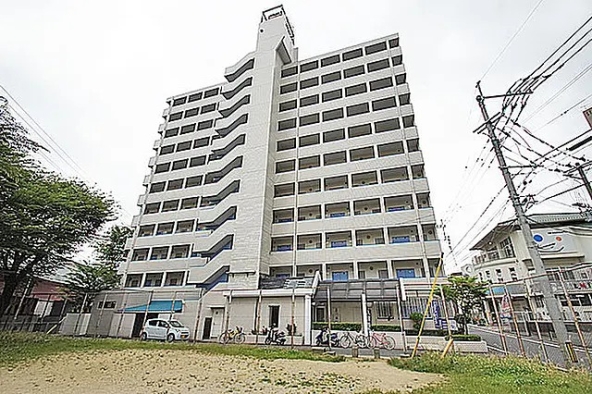High yield investment apartment in front of fukuoka (3)