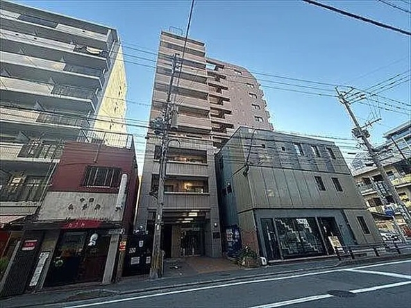 Partment at phoenix tower in fukuoka central district for sale with rental contract (2)