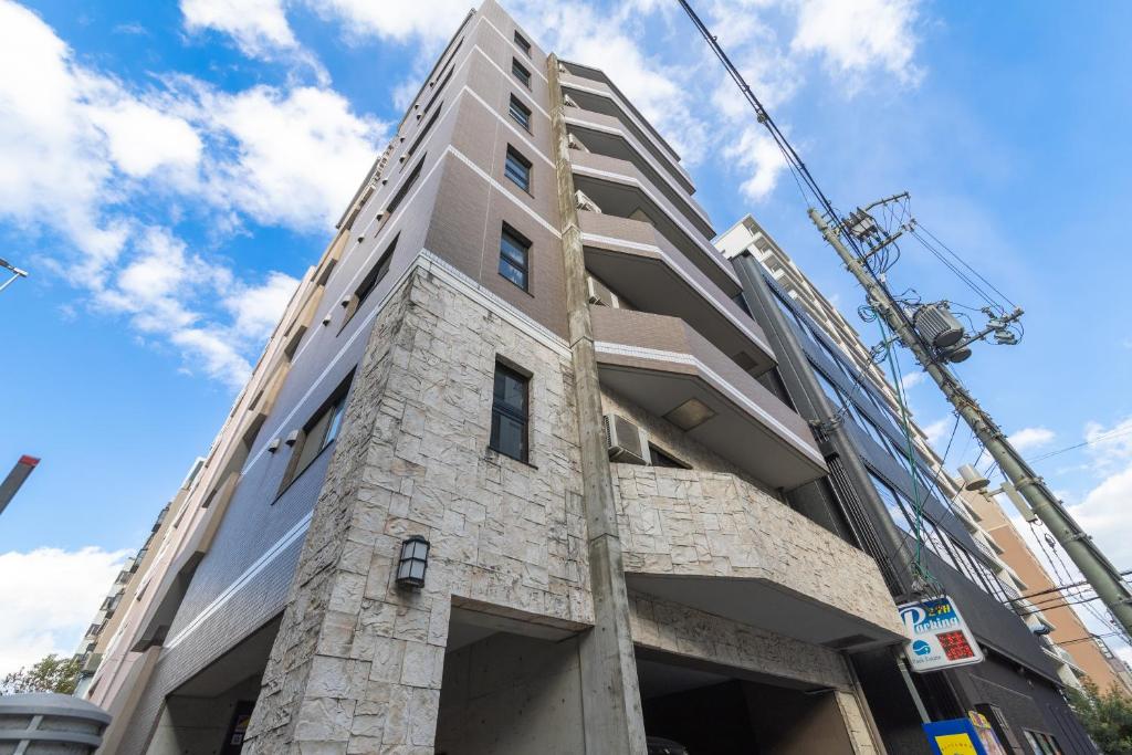 7 Story Operational Guesthouse in Popular Tourist Area in Osaka Central District (8)