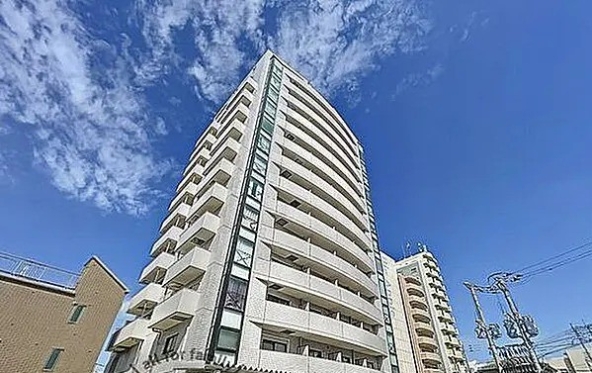 Apartment with Rental Contract for Sale, 2 minutes from Hakata Station in Fukuoka (2)