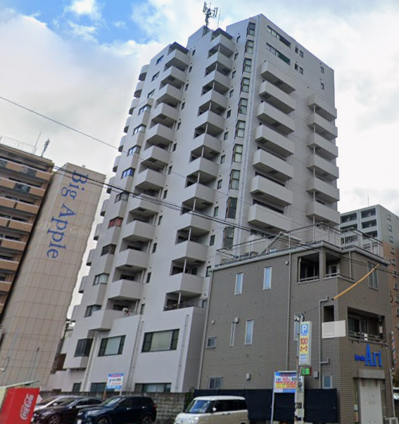Apartment with rental contract for sale, 2 minutes from hakata station in fukuoka (2)