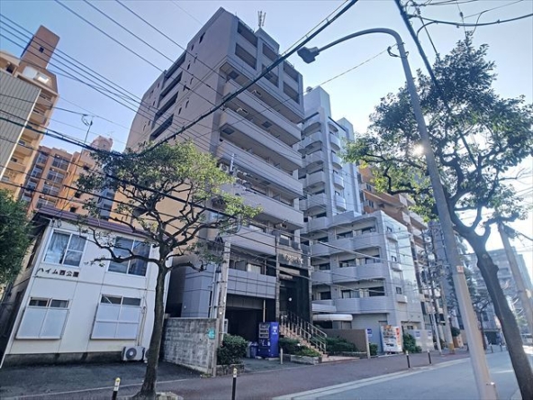 Apartment with Rental Contract for Sale near Fukuoka Airport Line Station (1)