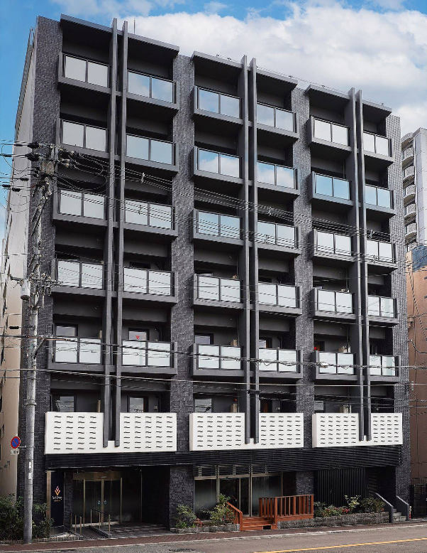 Entire 7 Story Hotel Building with Land for Sale in Nipponbashi, Osaka (2)