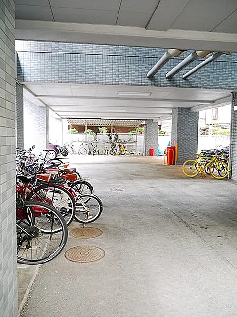 Residential area apartment with rental contract for sale near ohori park in fukuoka (1)