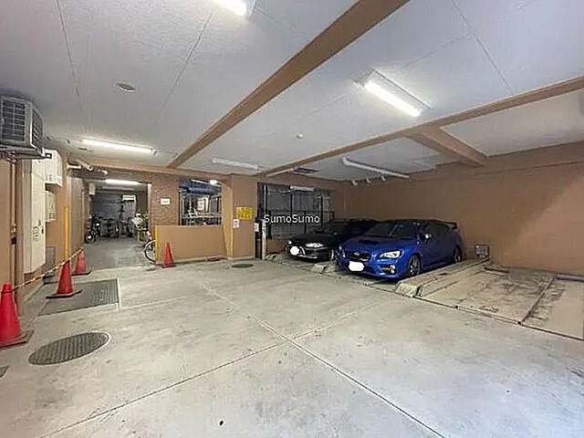 Apartment for Sale with Lease in Osaka Station Area, 1 minute Walk, 5% Net Return (3)