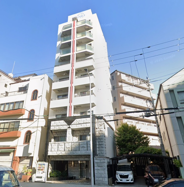 Apartment in Osaka Tennoji Built in 2008 with Rental Contract for Sale (1)