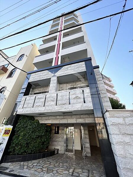 Apartment in Osaka Tennoji Built in 2008 with Rental Contract for Sale (3)
