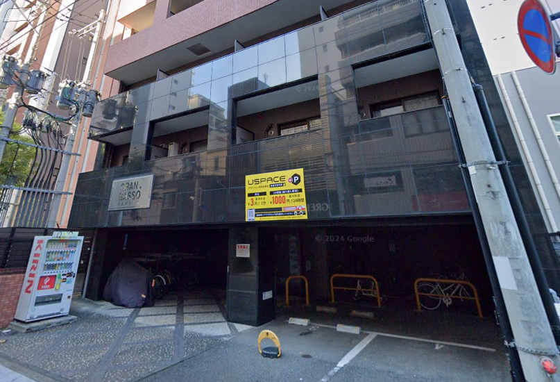 Apartment for Sale with Rental Contract near Hakata Station, Fukuoka (1)