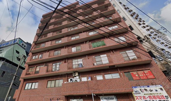 Apartment with Tenancy Agreement for Sale 5 Minutes from Hakata Station (2)