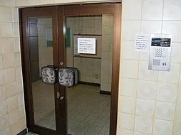 Apartment with Tenancy Agreement for Sale 5 Minutes from Hakata Station (2)
