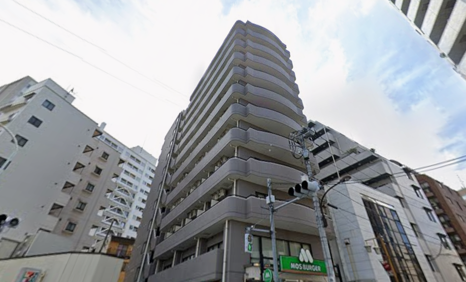 A two minute apartment lease with a lease contract is available for sale near Shinjuku Station in Tokyo (3)