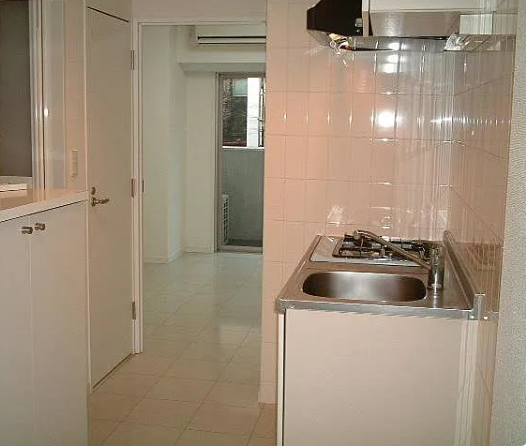 Apartment built in 2005 in Shibuya ku, Tokyo, available for immediate purchase with rental income (9)