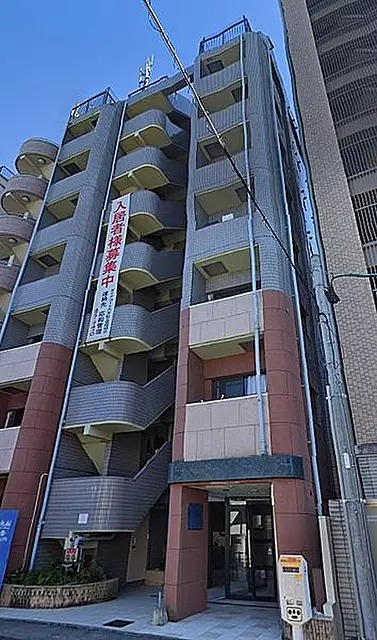 Apartment for Rent near Fukuoka Central Station (1)