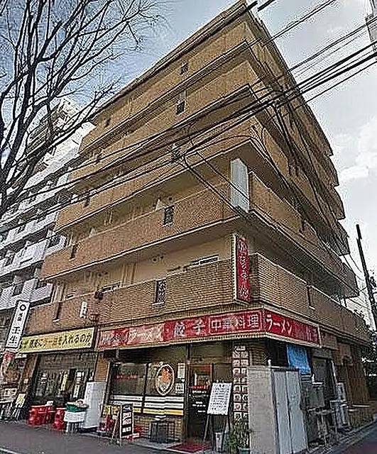 Apartment with Rental Agreement for Sale Near Ikebukuro Station, Tokyo (1)
