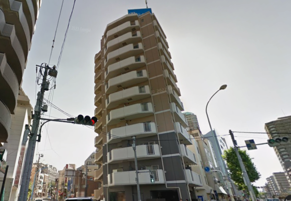 Apartment with lease for sale in front of a station in Shinjuku, Tokyo (1)