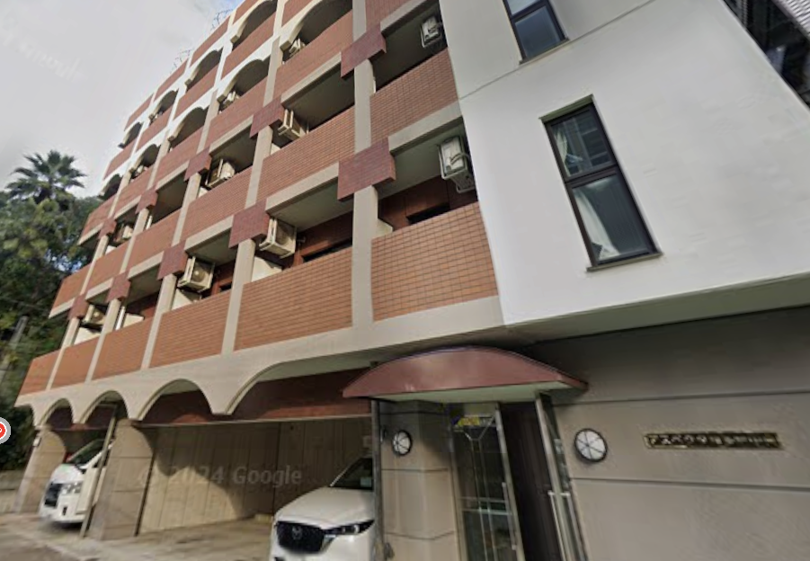 Fukuoka Entry Level Investment Pick Apartment near Hakata Station with Rental Contract for Sale (2)