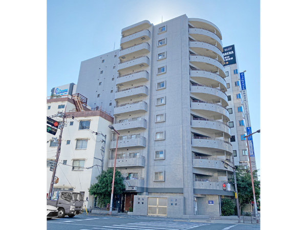 Large 1DK Unit with Lease Agreement for Sale in the Northern District of Osaka Post 2000 (1)