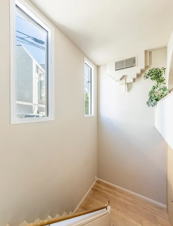 4 Bedroom Detached House in Minato Ward with Rooftop Terrace Offering Tokyo Tower View (15)