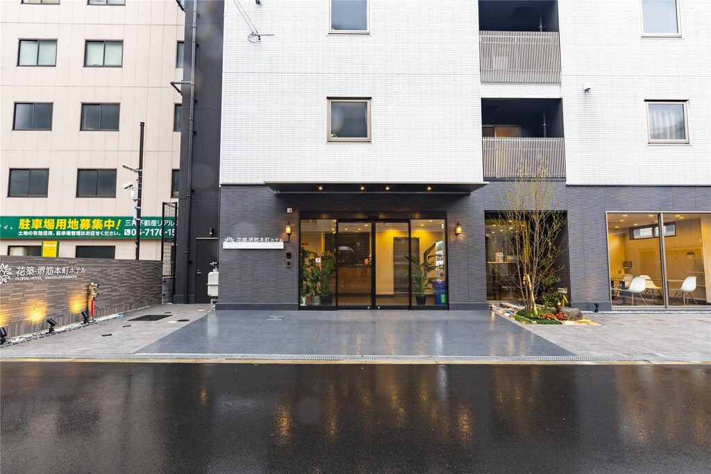Osaka Whole Building Hotel for Sale – Sakaisuji Honmachi – Ready for Immediate Operation (1)
