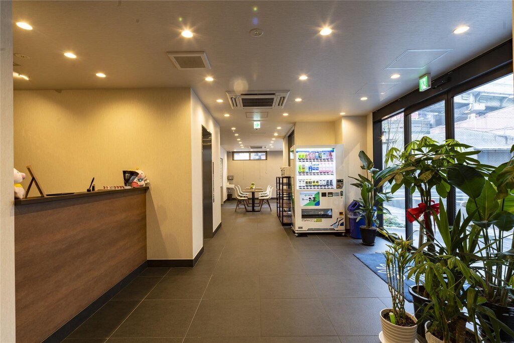 Osaka Whole Building Hotel for Sale – Sakaisuji Honmachi – Ready for Immediate Operation (4)