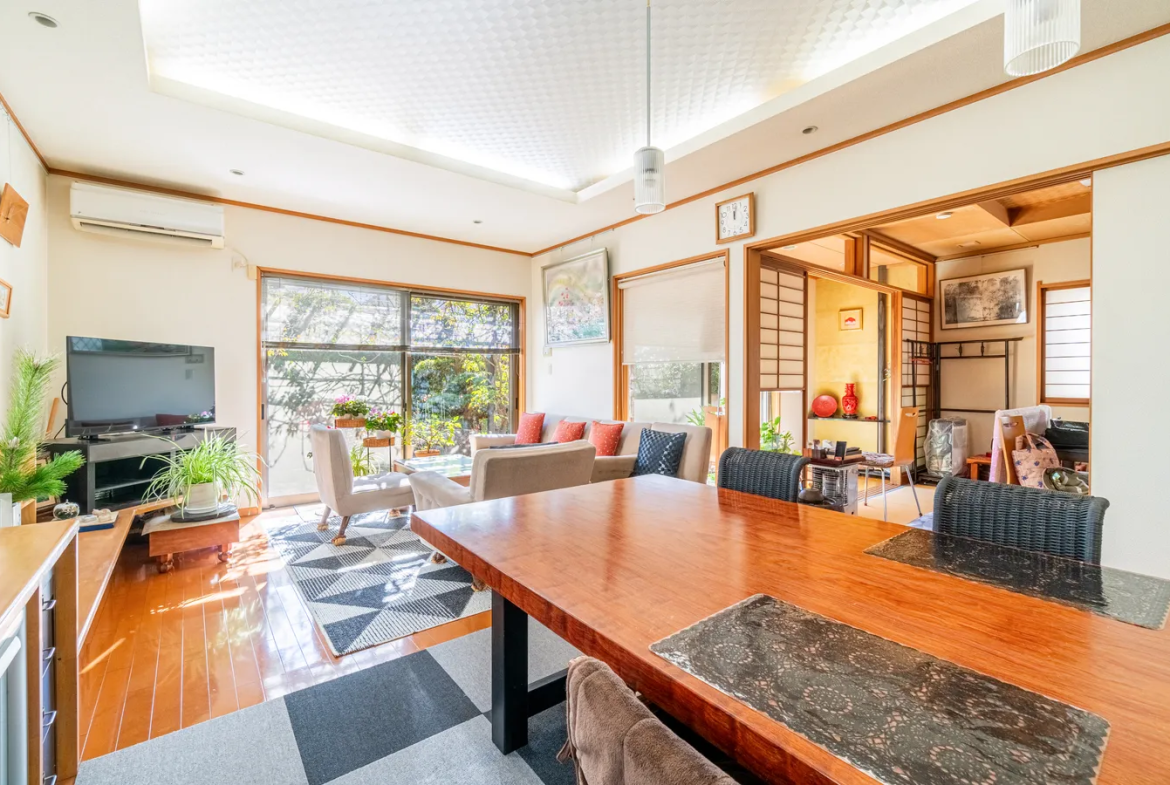 4LDK House in Suginami ku, Tokyo – Double Parking + Garden Luxury Home (1)