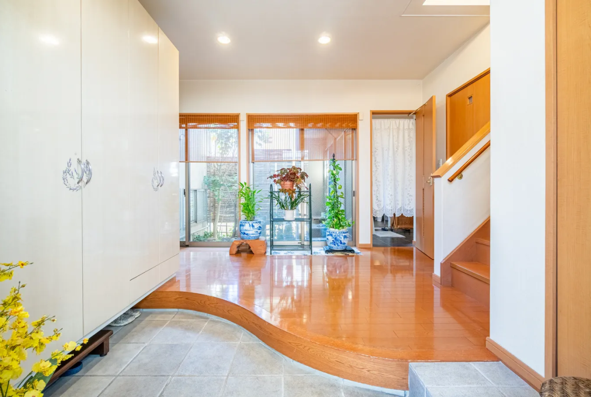 4LDK House in Suginami ku, Tokyo – Double Parking + Garden Luxury Home (5)