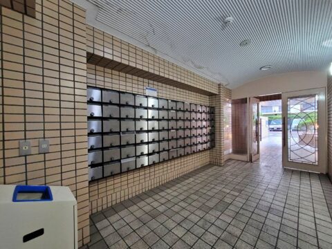 Fukuoka Tojinmachi Station 5 Min Walk! South Facing Corner Unit with Tenancy – 7.65% Gross Yield Investment Gem (2)