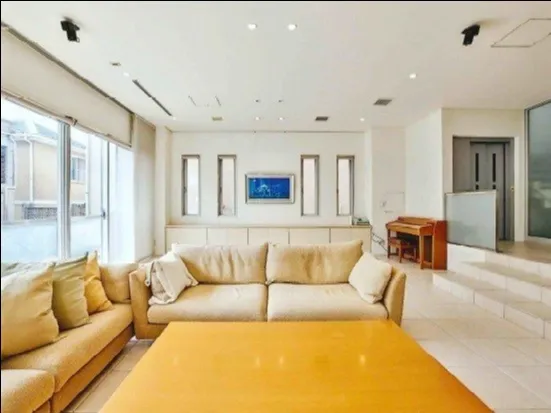 Luxury 3 Storey Villa in Oyama cho, Shibuya ku – Indulge in Luxurious Space (3)