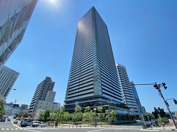 Nakanoshima Landmark Tower, Premium View & High Floor Renovated 3 Bedroom Residence7