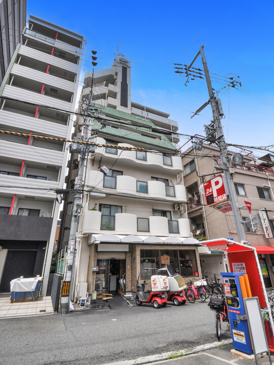 Osaka Nipponbashi Station 6 Min Walk! Tenanted Core Rental Property Next to Kuromon Market (3)
