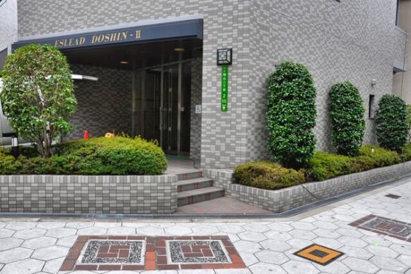 Osaka Sakuranomiya Station 8 Min Walk! South East Corner Unit with Tenancy – Triple Line Access Rental Property (5)