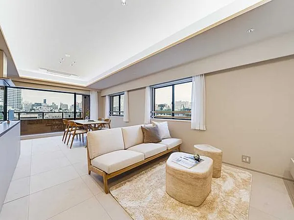 Tokyo Omotesando Station 5 Min Walk! Top Floor Duplex 2LDK, Fully Renovated Luxury Residence in 2026! (1)