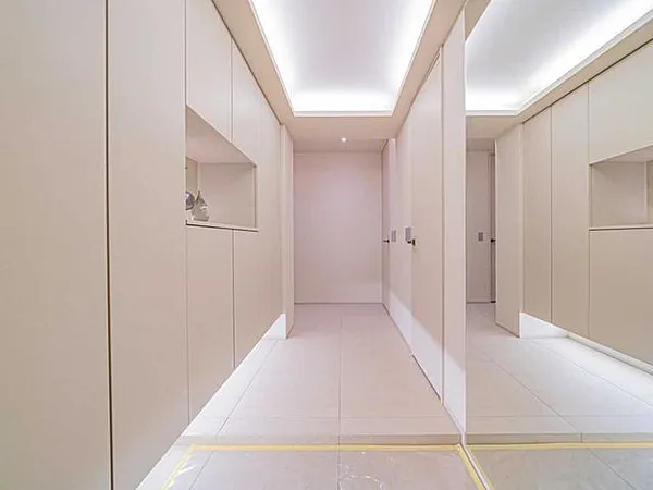 Tokyo Omotesando Station 5 Min Walk! Top Floor Duplex 2LDK, Fully Renovated Luxury Residence in 2026! (12)