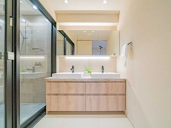 Tokyo Omotesando Station 5 Min Walk! Top Floor Duplex 2LDK, Fully Renovated Luxury Residence in 2026! (21)