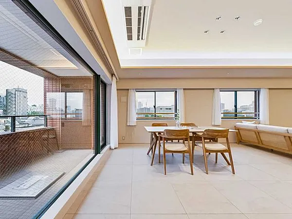 Tokyo Omotesando Station 5 Min Walk! Top Floor Duplex 2LDK, Fully Renovated Luxury Residence in 2026! (5)